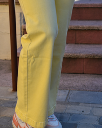 Jean jaune pâle