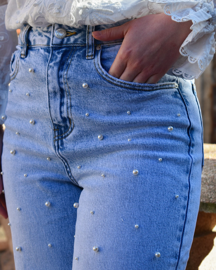 Jean à perles