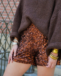 Short sequin