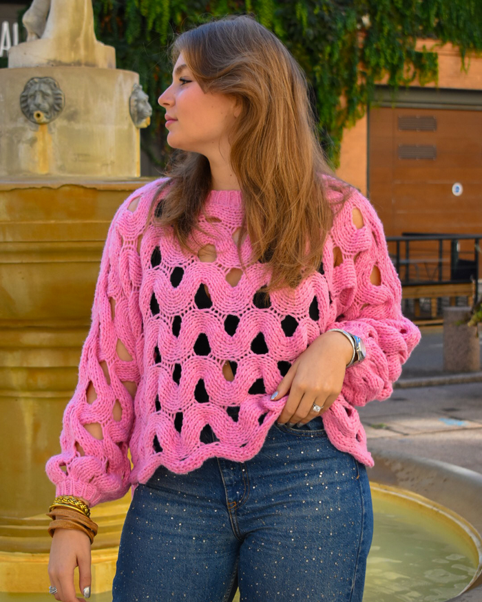 Pull à trou rose