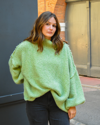 Pull col haut vert
