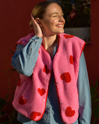 Gilet sans manches cœur rose pré-commande