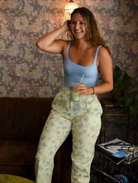 Pantalon à motif fleurs