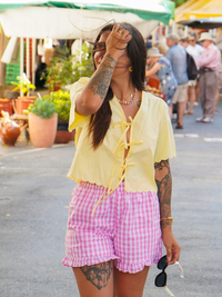 Blouse nœud jaune