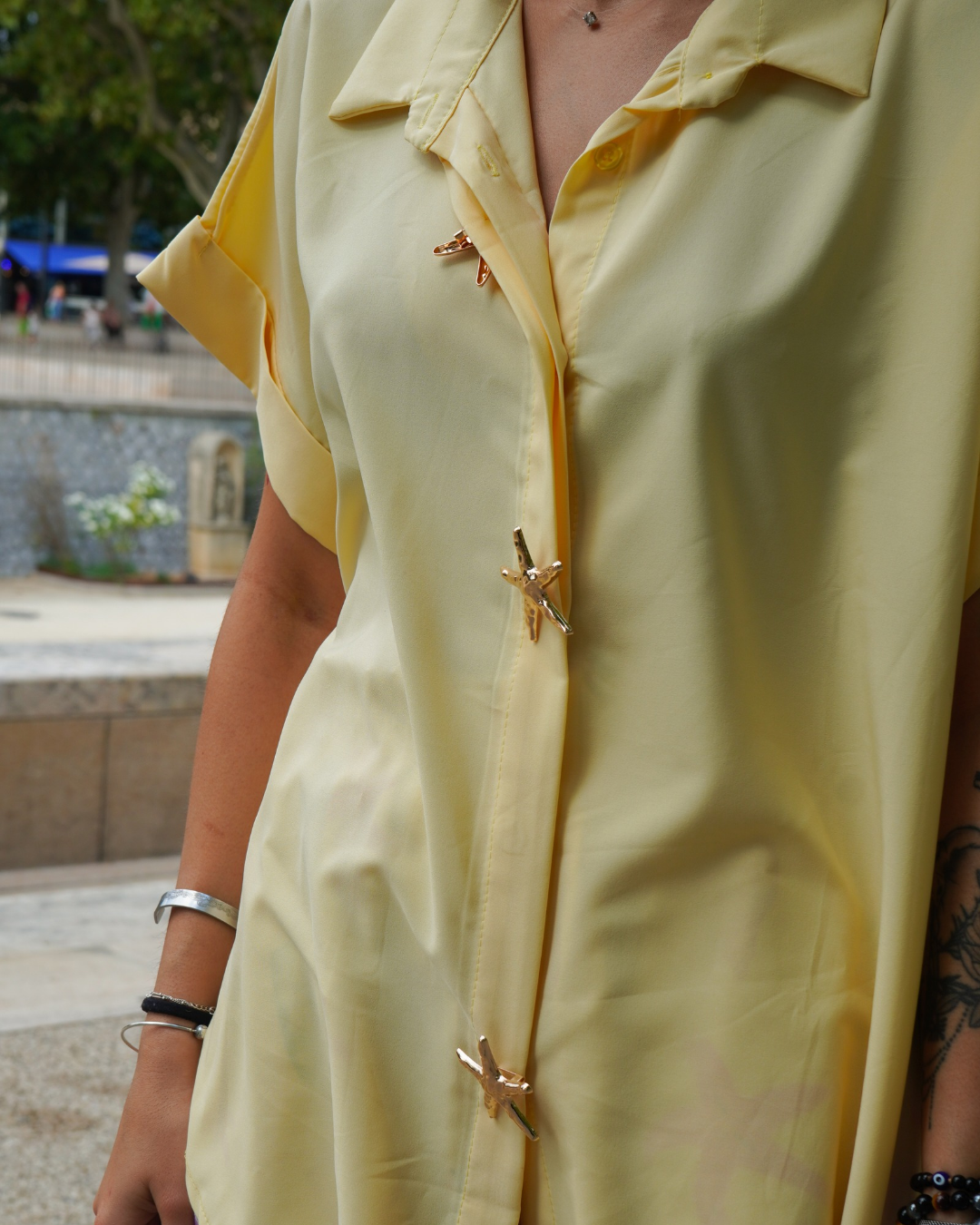 Chemise broche jaune