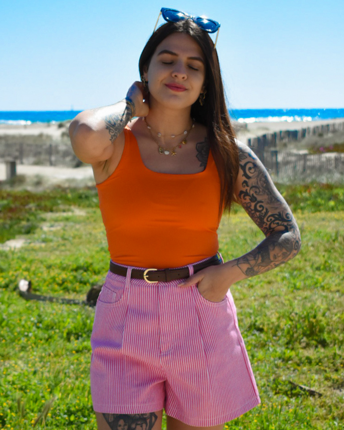 Body stretch orange