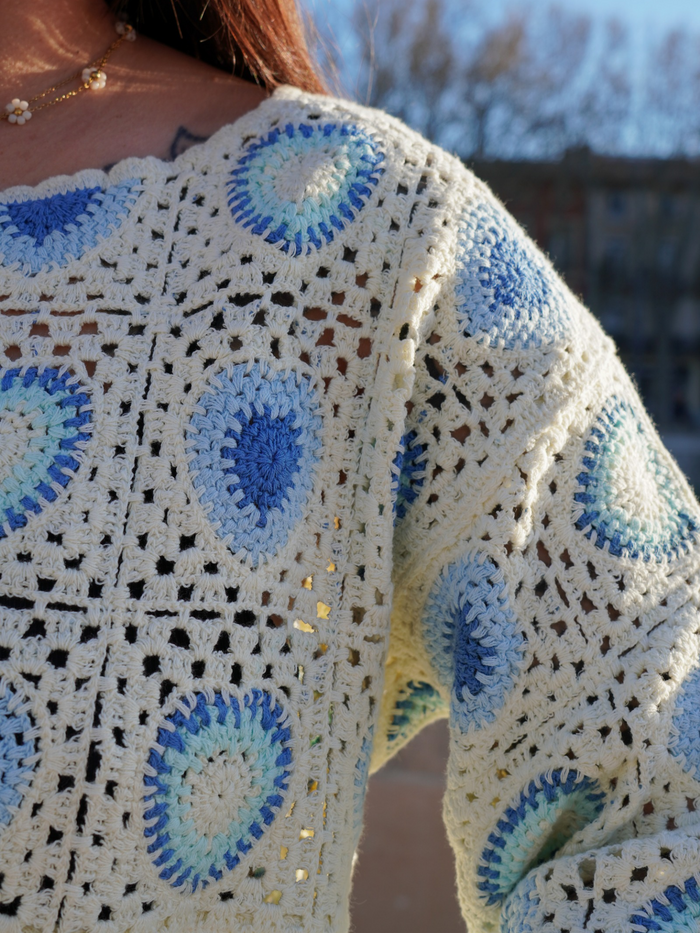 Top crochet bleu