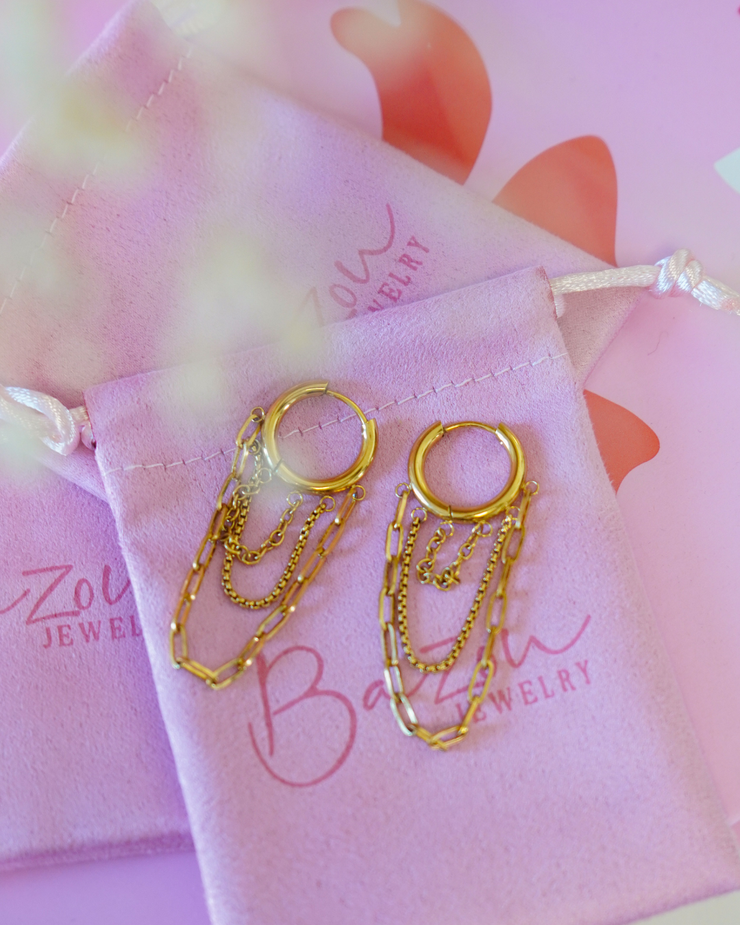 Boucle d'oreille créoles avec chaînes