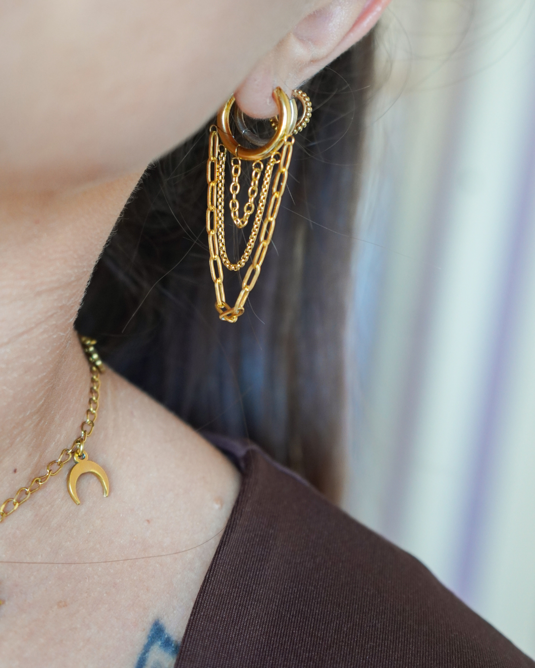 Boucle d'oreille créoles avec chaînes